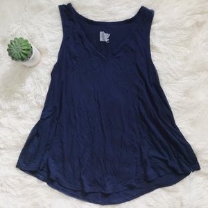 ✨Navy V-Neck Tank Top✨